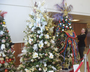 'Trees to Go' raises money for Mon Health